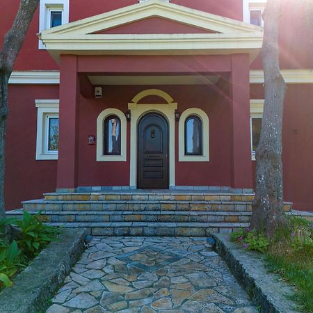 Villa Kerkyra Гувия Екстериор снимка